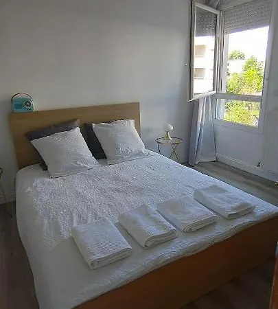 Le Manhattan 3*, Lumineux , Calme Vue Sur Le *